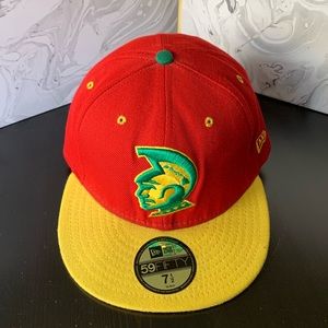 NEW ERA xPIPE DREAMS SURF CO kamehameha fitted hat